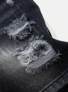 SHEIN Kleine Jungen Sommer Straßen-Coole Frontknopftasche, ausgewaschene, zerrissene, ausgefranste, einfache schwarze Denim Shorts, Kleine Jungenmode Frühling/Sommer Streetwear, Frühling Break Outfit