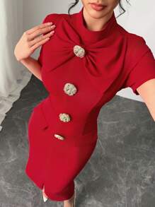 Rafferiza 浪漫情人节新款时尚高端修身蝴蝶结金属装饰纽扣缀饰女式连衣裙 - 紅色 - 查看 5