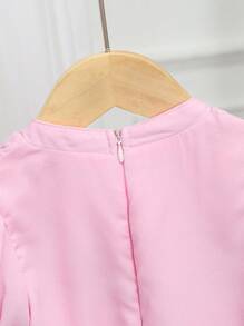 SHEIN Kleine Mädchen Rosa Kragen Knopfleiste Geraffter Laternärmel Bluse, kann mit Rock oder Top kombiniert werden, Sommer, geeignet für Ausflüge, Zuhause, Partys (Geschwister-Matching, 2 Teile separat erhältlich) - Pink - Übersicht 4