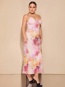 SHEIN BAE Plus Size Women Multi-Color Printed Cami Dress, Suitable For Dates,Valentines Dress,Office Women Outfits,Sexy Red Dress,Spring Women Outfits,Valentines Bow,Valentines Gift,Short Dress,Easter Girls Dresses,Brazilian Carnival,Princess Girls Dress,Bachelorette Party,Western Women Dress,Back To School Dress For Summer