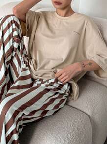 DAZY 2pcs Loose Striped Print Comfy Women Home Wear Pajama Set - Apricot - View 1