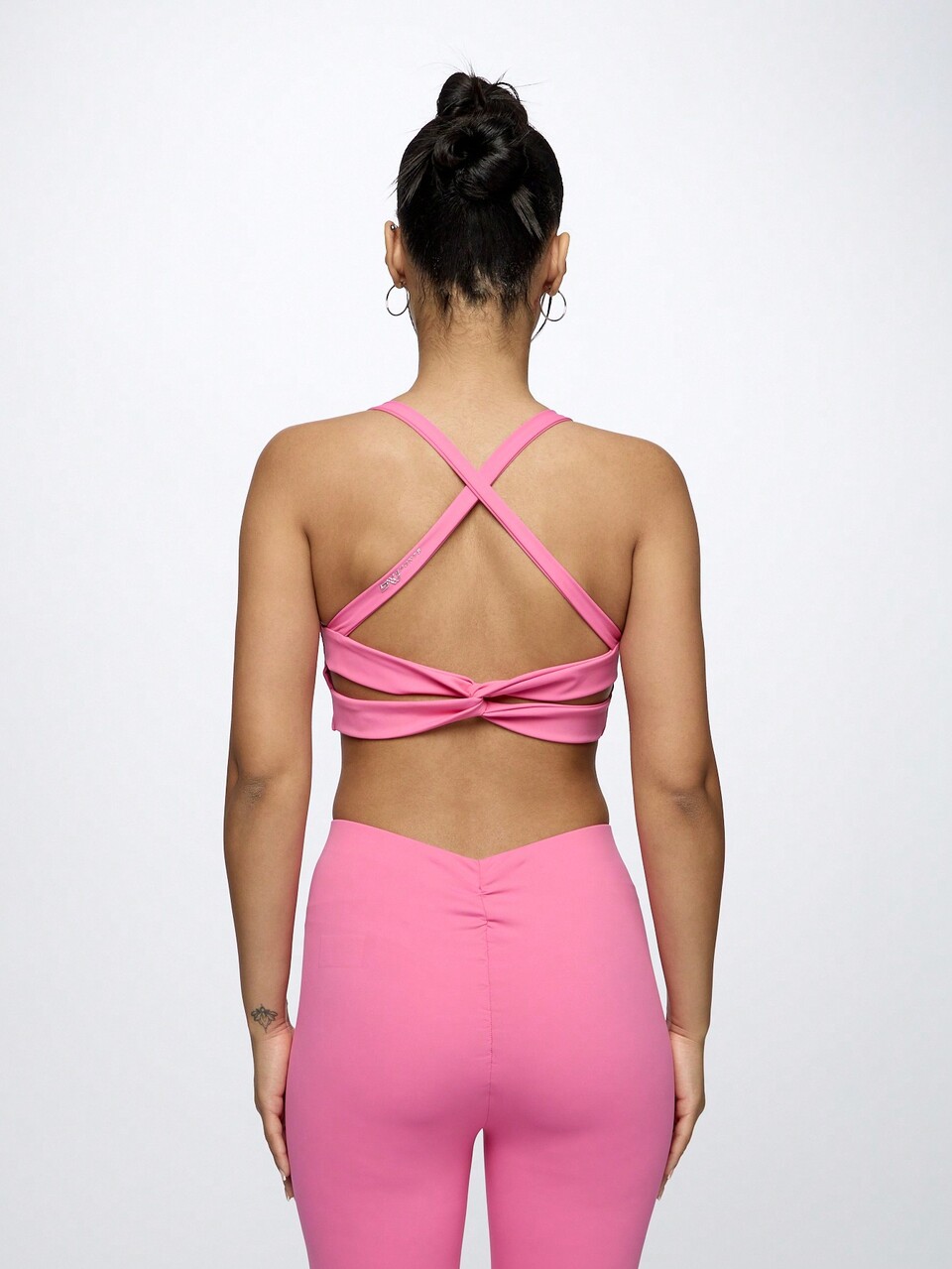 SUMWON WOMEN Twist Front Athletic Workout Tank