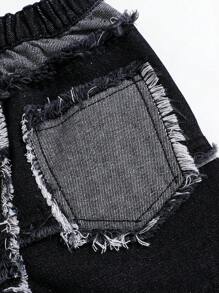 SHEIN Baby Jungen Modische gewaschen Patchwork rohe Kanten locker geschnittene gerade geschnittene schwarze Jeans Hose, für Kinder Streetwear Outfits und Frühlings-/Sommer-Kleidung