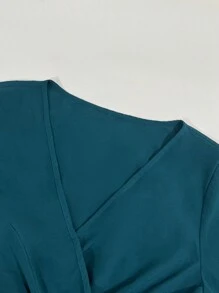 SHEIN Clasi 女士纯色交叉 V 领喇叭袖优雅衬衫 - 綠色 - 查看 3