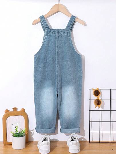 SHEIN Vintaside Kids 年轻男孩褪色蓝色休闲破洞背带工装裤