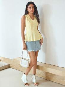 MOTF STUDIO CONTRAST LACE INSERT SLEEVELESS PEPLUM BLOUSE - Yellow - View 4