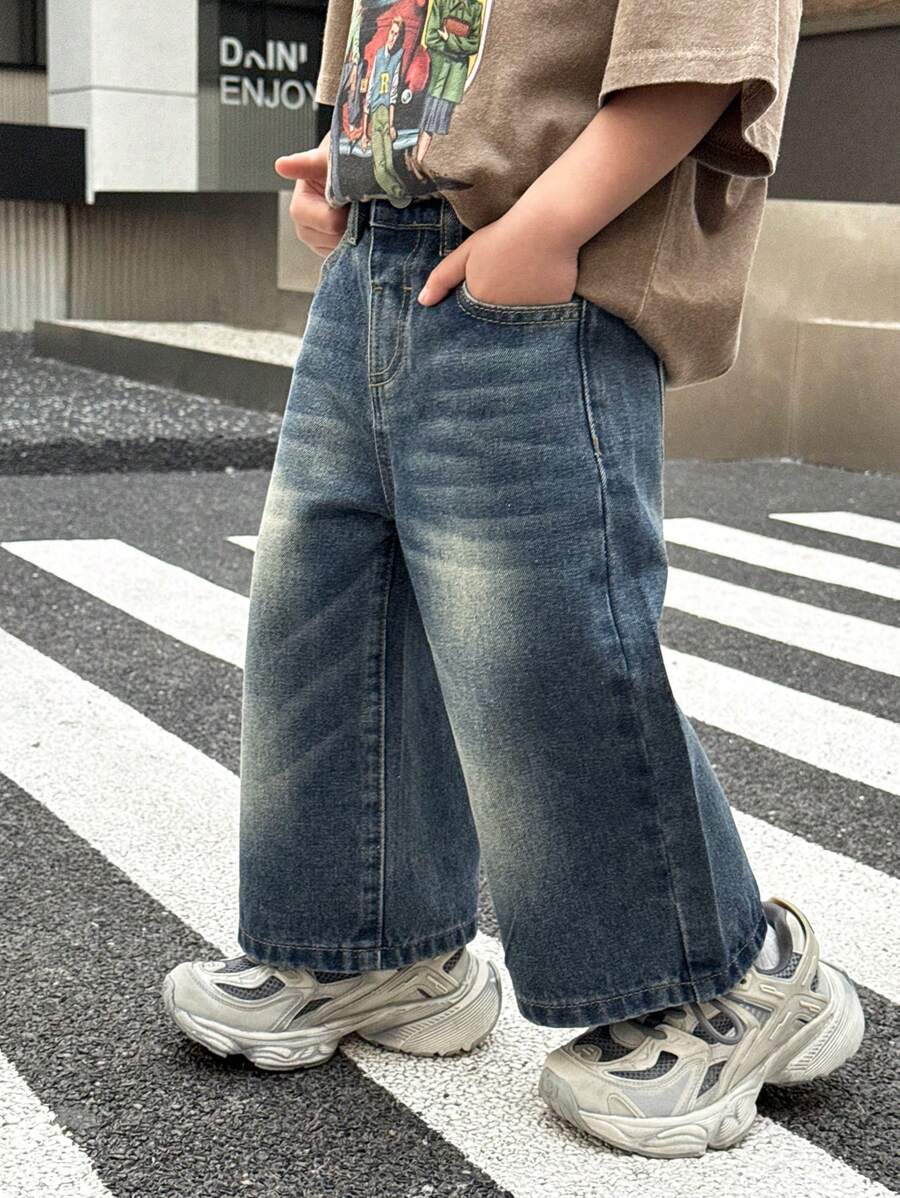 SHEIN Kleine Jungen Vintage Washed Katzenbart Loose Fit Weite Blaue Verkürzte Jeans, für Kinder Streetwear - Dunkle Waschung - Übersicht 1