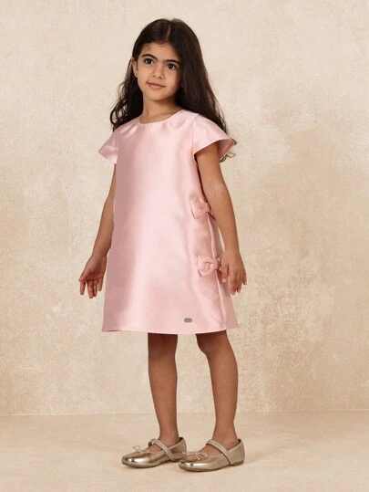  SUMWON Elegant Bow Detail Shift Dress Special Occasion Formal Wedding Party Holiday Birthday Girl Satin Dress With Flutter Sleeves Vacation