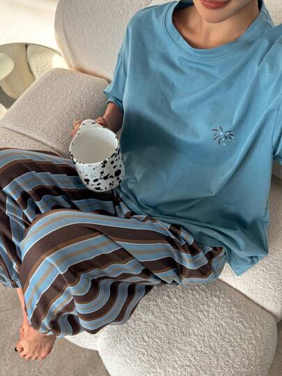 DAZY 2pcs Women Loose Fit Short Sleeve Pajama Set, Homewear