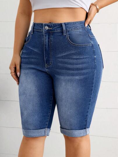Firerie Plus Size Front Button Pocket Simple Fitted Casual Denim Shorts