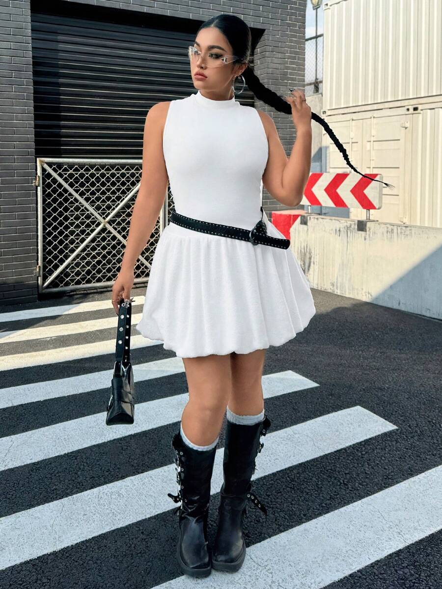 SHEIN EZwear Spring Casual Furry Ruffled Collar Sleeveless Plus Size Mini Peplum Dress