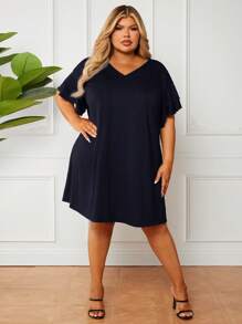 SHEIN CURVE+ Plus-Size Navy Double-Layer T-Shirt Dress With Ruffled Sleeves: Casual And Comfortable