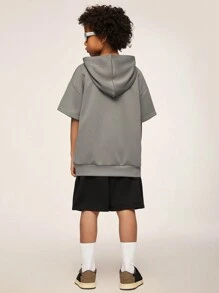 SHEIN Explorewe Bộ 2 áo hoodie và quần short họa tiết chữ Tween Boy, in chữ "ATLANTA", thiết kế có mũ trùm đầu tạo điểm nhấn, kết hợp với quần short đen. Bộ hoodie này với chủ đề đặc trưng và cảm giác thoải mái khi mặc, đã trở thành món đồ yêu thích của các tín đồ thời trang. - Xám - Xem 2