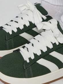 MISSGUIDED Premium Platform Sneakers With Suede Upper Contrast Stripe Gum Sole Retro Athletic Lifestyle Tennis Court Inspired Classic Trainer - Green - View 3