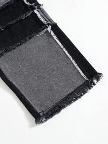 SHEIN Baby Jungen Modische gewaschen Patchwork rohe Kanten locker geschnittene gerade geschnittene schwarze Jeans Hose, für Kinder Streetwear Outfits und Frühlings-/Sommer-Kleidung