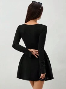 SHEIN PETITE Vestido casual de mujer con cuello cuadrado y cordón a la cintura, adecuado para otoño - Negro - Ver 2