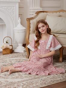 SHEIN Leap Crew 少女简约森系蝴蝶结装饰圆领荷叶边碎花公主睡袍，适合室内外休闲穿着，女孩日常和节日装