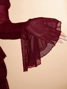 SHEIN BAE Robe longue avec une seule épaule, décoration de volant en maille tulle noire unie, fente haute, ourlet pour femmes grandes tailles au printemps, en automne et en hiver. Robe élégante et sexy, robe douce, robe romantique pour rendez-vous, robe pour la Saint-Valentin, le Nouvel An, les festivals, les fêtes