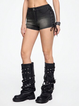 Grunge Punk Pantaloncini di jeans skinny, super corti, con occhielli alla cintura e stile punk, estetica Y2K