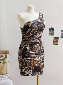 Soleia 大码女式复古棕色印花不对称肩部褶皱紧身迷你连衣裙，适合节日穿着