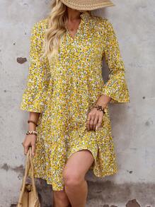 EMERY ROSE Women's All-Over Ditsy Floral Print V-Neck Flared Sleeve Short Vacation Dress