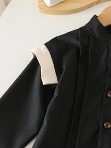 SHEIN 斋月年轻男孩国庆节 Abaya Kaftan Jalabiya 束腰外衣，斋月传统保守服装，搭配前开襟衬衫 + 白色和卡其色拼色短裤，保守舒适时尚百搭 2 件套，适合宴会和家庭聚会 - 黑色 - 查看 3