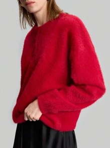 Ontre Suéter rojo esponjoso y holgado de cuello redondo con un solo botonadura, de estilo minimalista y versátil, ideal para días festivos y el Día de San Valentín. Moda casual femenina 2025
