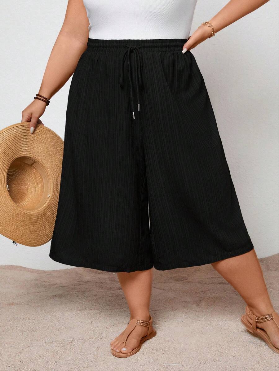 SHEIN CURVE+ Large Solid Color Cut Spring And Summer Pants, Cropped Pants Boho Vacation