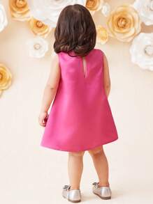 SHEIN Váy cưới bằng vải satin trơn không tay dệt họa tiết hoa 3D thanh lịch cho bé gái - Màu Hồng Tươi - Xem 2