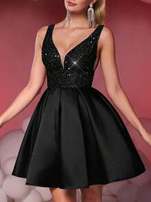 Lovelzi Elegant Luxurious V-Neck Sequin Patchwork Satin Maxi Dress With Flared Hem,Suitable For Homecoming,Wedding Guest,Bachelorette Party,Graduation,Prom - Black - View 1