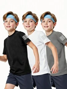 3件套男童印花圆领T恤。这款T恤风格简约运动，饰有运动主题印花。柔软面料，不粘腻，穿着舒适。适合4-7岁儿童在夏季打篮球、打羽毛球等运动时穿着。 - 彩色 - 查看 3