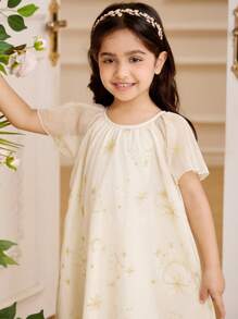 Glamorique Kids Young Girl Summer Star & Moon Embroidery Princess Dress, The Lightweight Fabric, Exquisite Embroidery, And Sweet Design Can Make Young Girl Feel Cool And Happy In The Scorching Summer, Whether It's For Holidays, Daily Play, Or Family Gatherings. A Dress That Combines Cute, Dreamy And Fashionable Elements.