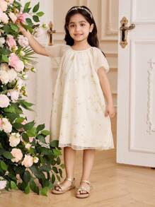 Glamorique Kids Young Girl Summer Star & Moon Embroidery Princess Dress, The Lightweight Fabric, Exquisite Embroidery, And Sweet Design Can Make Young Girl Feel Cool And Happy In The Scorching Summer, Whether It's For Holidays, Daily Play, Or Family Gatherings. A Dress That Combines Cute, Dreamy And Fashionable Elements.