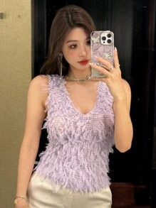 DAZY Women's Solid Color V-Neck Sleeveless Simple Tank Top, Casual & Vacation Summer