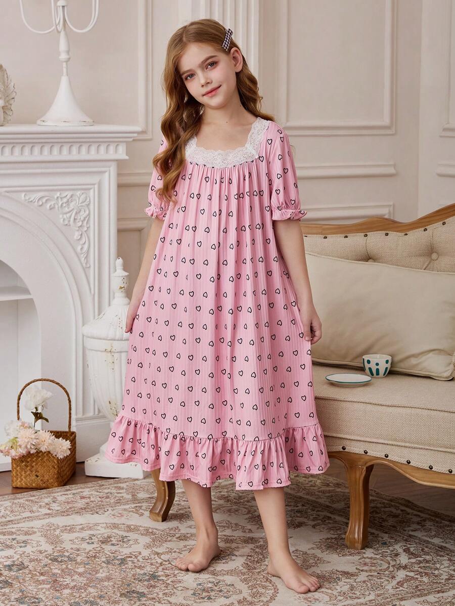 SHEIN Leap Crew Tween Girl Korean Minimalist Heart Pattern Lace Trim Puff Sleeve Ruffle Hem Loose Nightgown - Baby Pink - View 1