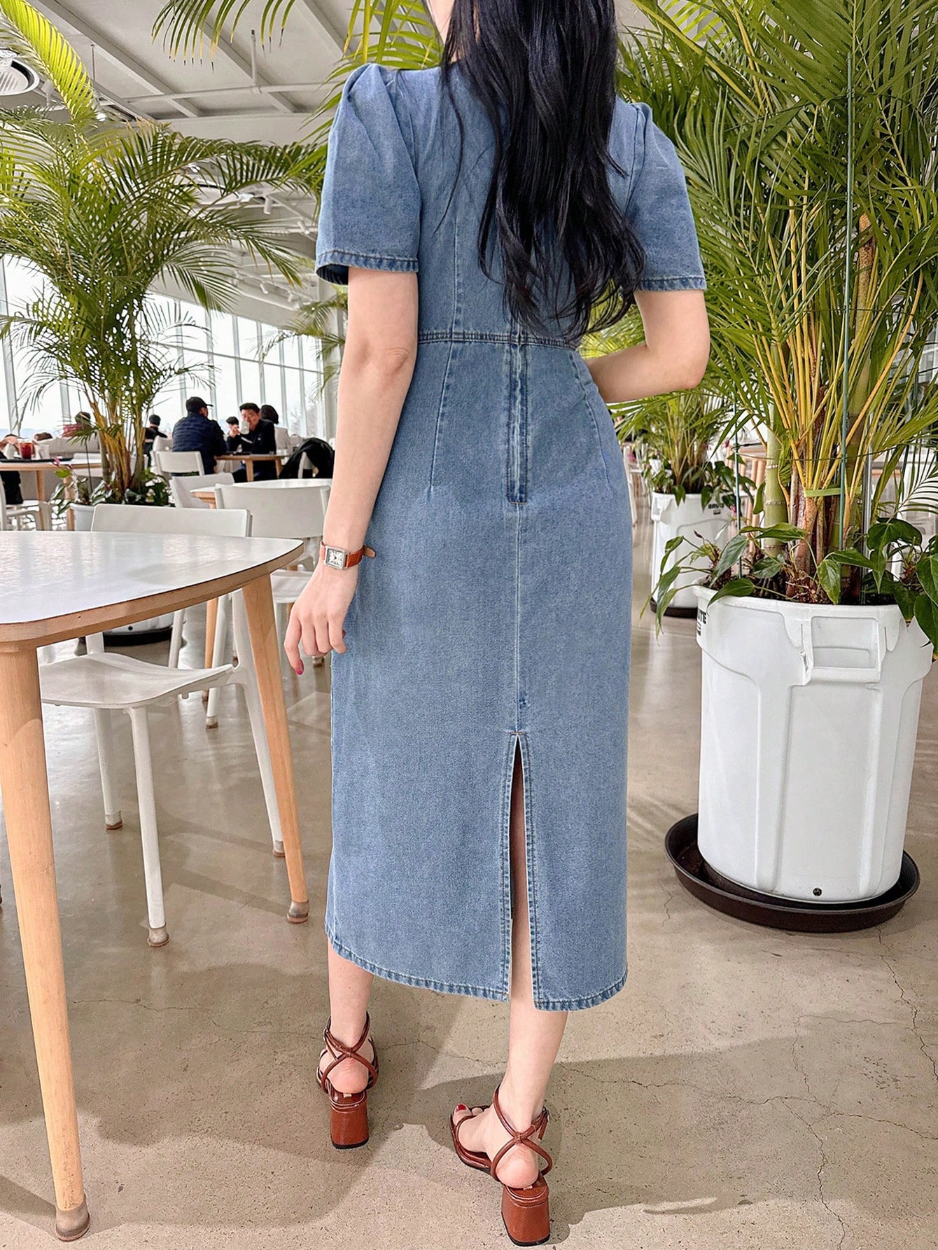 فستان جينز نسائي غرب النمط بياقة مربعة وأكمام منتف...