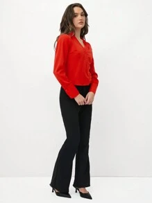 Flirla Blusa de manga larga ajustada con cuello en V y calado, atuendo de oficina de moda para mujer