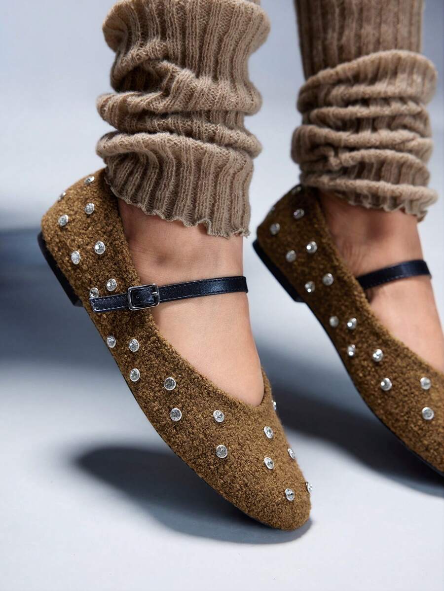 CUCCOO GRLICON 女士 Y2K 风格平底鞋，适合朋克、骑行者、酷女孩、万圣节、圣诞节、派对装扮 - 棕色 - 查看 1