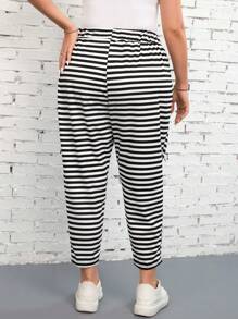 SHEIN LUNE Plus Size Women's Valentine's Day High Waisted Black And White Striped Pocket Design Women's Sweatpants
