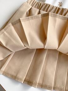 SHEIN 2pcs Baby Girl Spring/Summer New Arrival Elegant School Style Adorable Teddy Bear Pattern Puff Sleeve Blouse & Pleated Skirt 2 Pieces Outfit Set