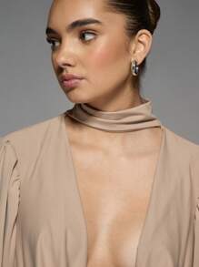 MISSGUIDED Vestido de fiesta de gala corto con cuello de gargantilla, manga abullonada, elegante, para ocasiones especiales, Año Nuevo, eventos nocturnos, con diseño cruzado formal