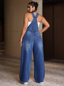 SHEIN EZwear Plus Size Loose Strap Buttoned Pocket Casual Denim Bib Pants - Medium Wash - View 2