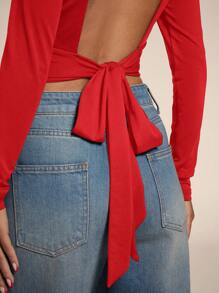 SHEIN BAE Blusa negra sólida para cita nocturna/fiesta de soltero/fiesta de cócteles/vuelta al colegio/ropa de concierto/ropa de fiesta rave/salida de moda en la calle/blusa con pliegues, escote espalda y lazo sexy, atuendo para concierto de mujer/blusa negra sexy