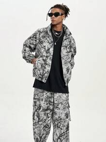 Manfinity RebelGame Men's Printed Loose Fit Long Sleeve Jacket - Black and White - View 4