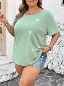 SHEIN CURVE+ Large Summer St. Patrick's Day Flower Daisy Embroidered Green Short Sleeved T-Shirt Boho Vacation - Green - View 7