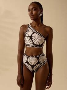 CAJUNI Women's Boho Black & Apricot Shell Print Beach Swimwear Top And Bottom 2 Pieces Set, Summer Resort Wear