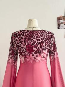 Soleia Abito a campana da donna con scollo a V, stampa floreale e leopardata, con maniche a campana e laccio davanti, taglia curvy, adatto per la primavera - Multicolore - Visualizzare 7