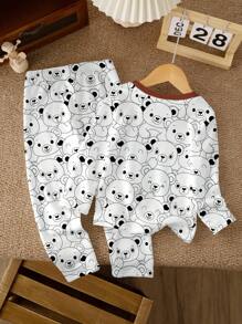 SHEIN Tutina casual comoda da bambino con stampa di orsacchiotto, stile minimalista, morbida e avvolgente, collo equipaggio, maniche lunghe, adatta per l'autunno e l'inverno