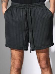 SUMWON Shorts de seda satinada de rayas de ajuste regular, con cintura elástica y cordón, para uso casual de verano en la playa y resorts, por encima de la rodilla