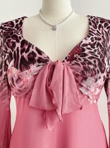 Soleia Abito a campana da donna con scollo a V, stampa floreale e leopardata, con maniche a campana e laccio davanti, taglia curvy, adatto per la primavera - Multicolore - Visualizzare 5